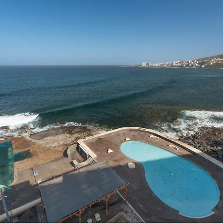 - Apart-piscina Naturales 아파트 바하마르