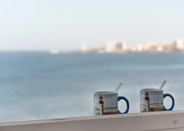 Bajamar - Apart-Piscina Naturales * Bajamar