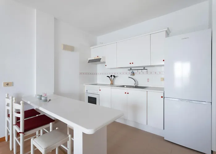 Bajamar - Apart-Piscina Naturales *