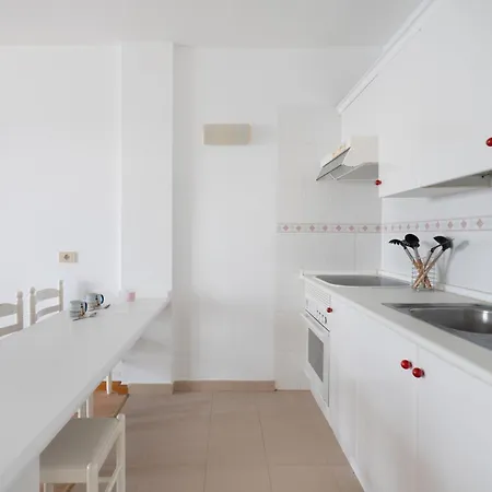 - Apart-piscina Naturales Appartement