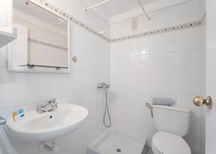 - Apart-piscina Naturales バハマル